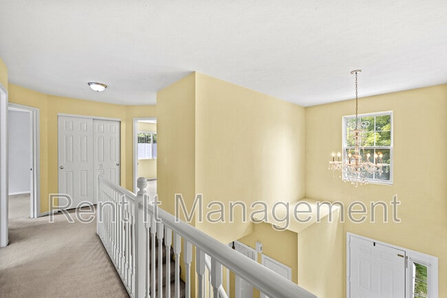 Building Photo - 5820 S 157th St