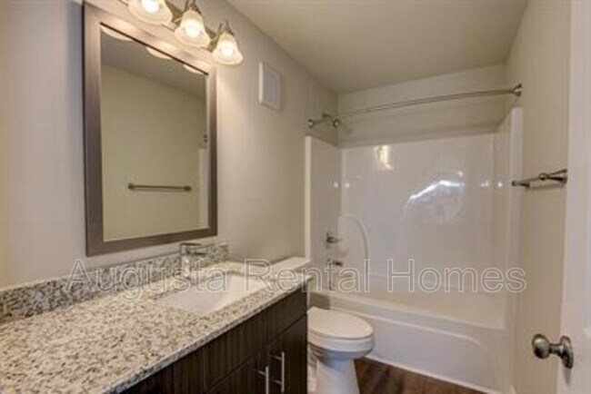 Building Photo - 2506 Otter Run