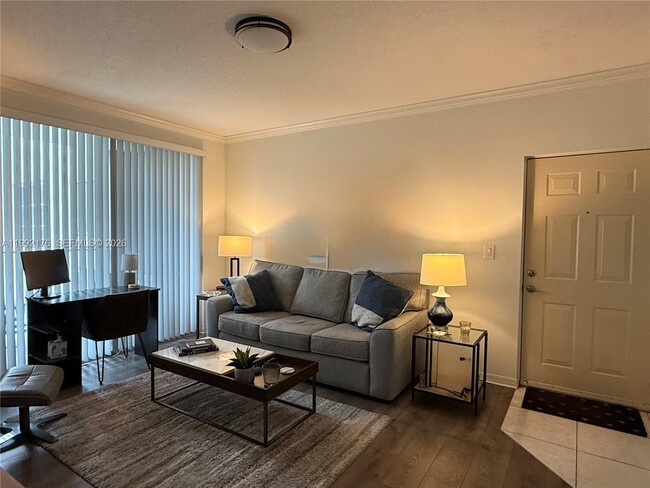 Building Photo - 6831 SW 44th St