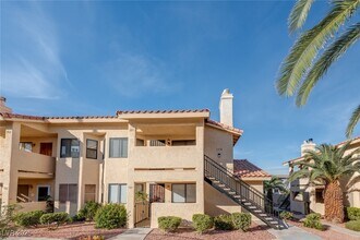 Building Photo - 1216 Observation Dr