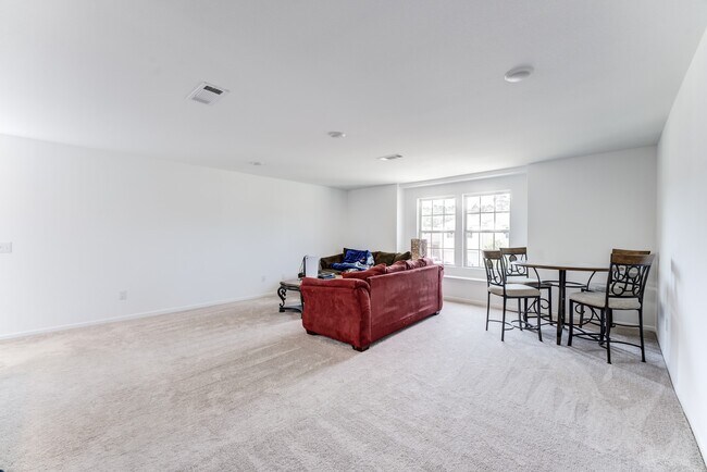 Building Photo - 338 Shady Cedar Hl Ln