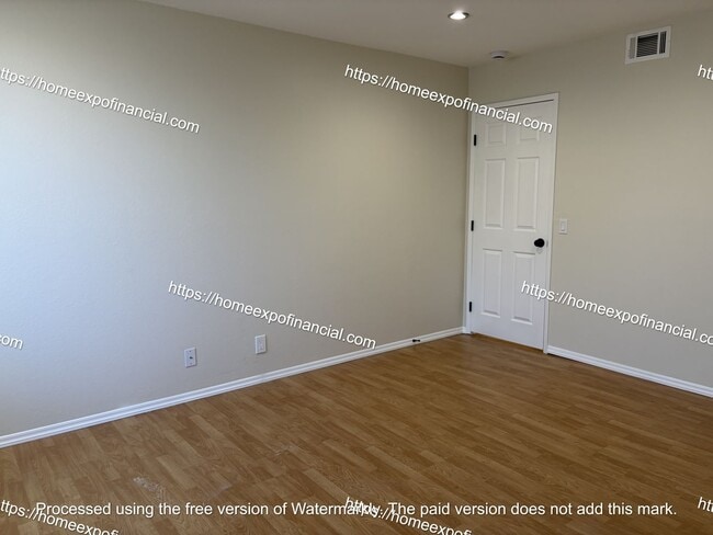 Building Photo - Nice Home For Rent