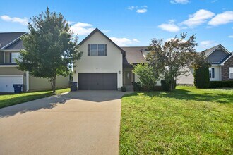 Building Photo - Pet Friendly Four Bedroom!