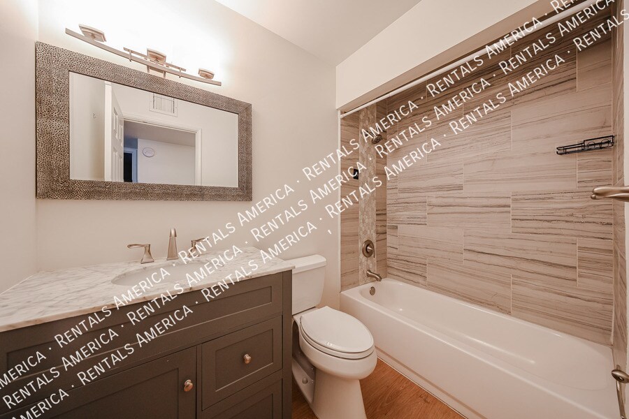 Building Photo - 601 N 73rd Pl