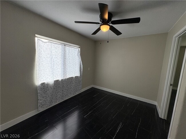 Building Photo - 223 Mojave Ln