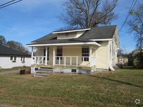 Building Photo - Lincolnton 2 Bedroom just outside City Limits