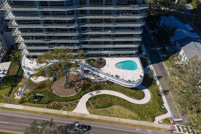 Building Photo - 3101 Bayshore Blvd