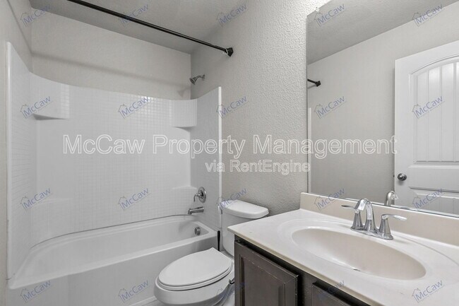 Building Photo - 3741 Peach Blossom Rd