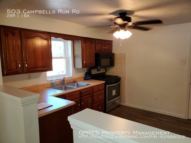Building Photo - Cute and Cozy Harmar Home