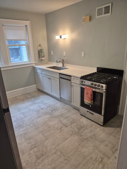 Kitchen View 2 - 1047 E Gorham St