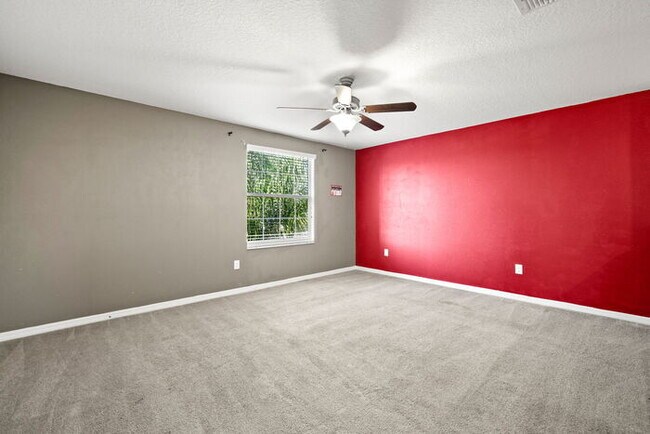 Building Photo - BEAUTIFUL Home For Rent in Cypress Creek!