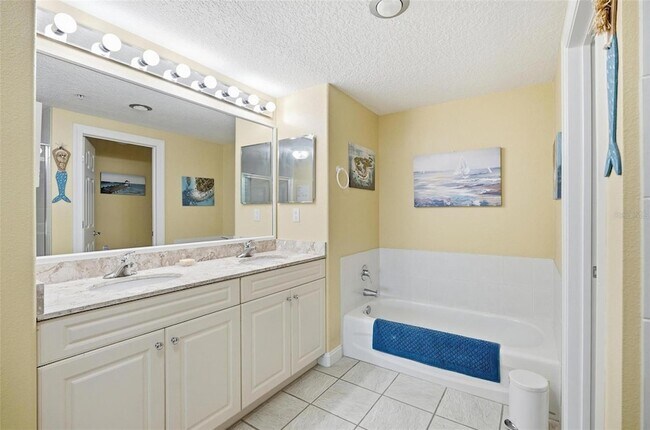 Building Photo - 60 Surfview Dr