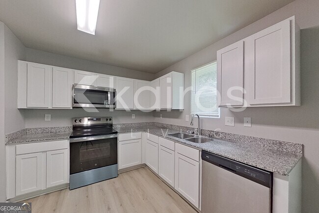 Building Photo - 454 Kildare Wy