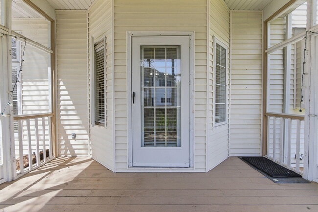 Building Photo - 1110 Brookedale Ct