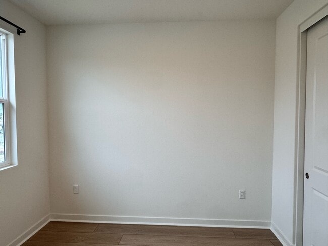 Building Photo - 303 Capistrano Dr