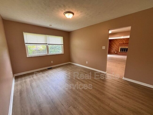 Building Photo - 3312 Burgoyne Dr