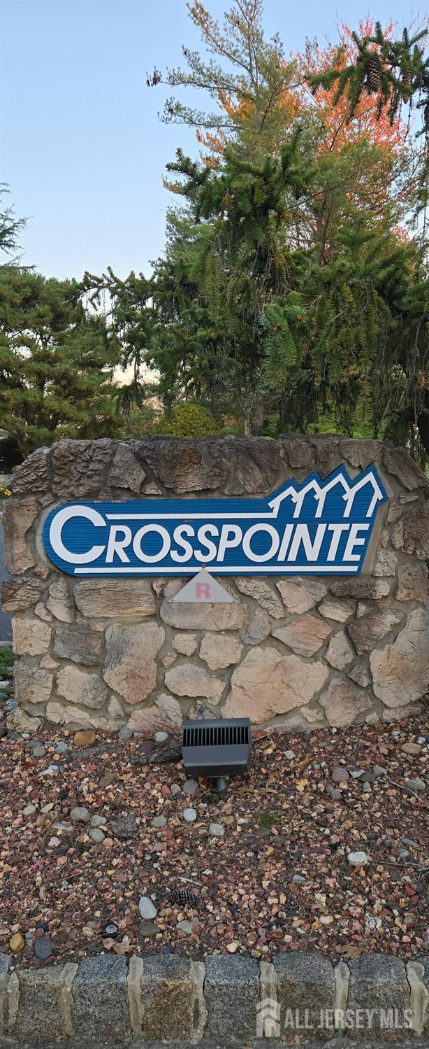 Primary Photo - 107 Longfield Ct