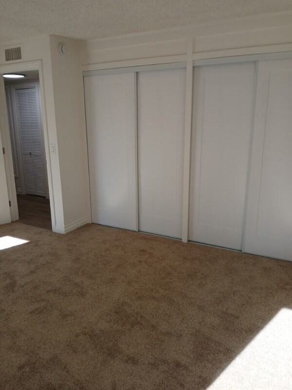 Building Photo - 809 Amigos Way