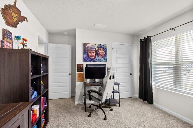 Building Photo - 810 Otto Loop