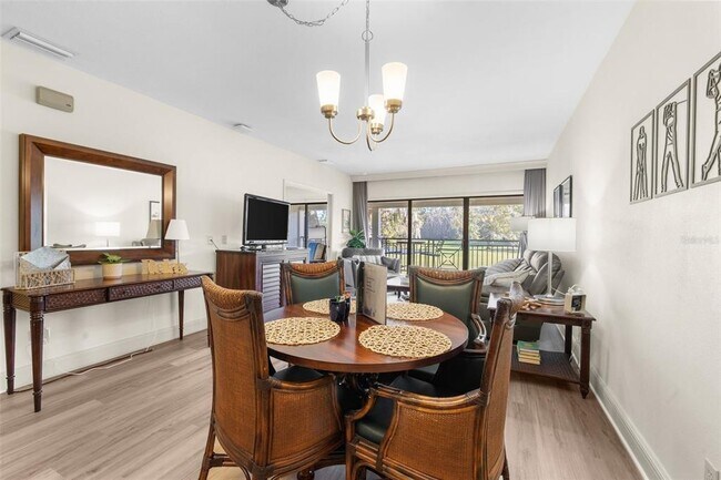 Building Photo - 4744 Fox Hunt Dr