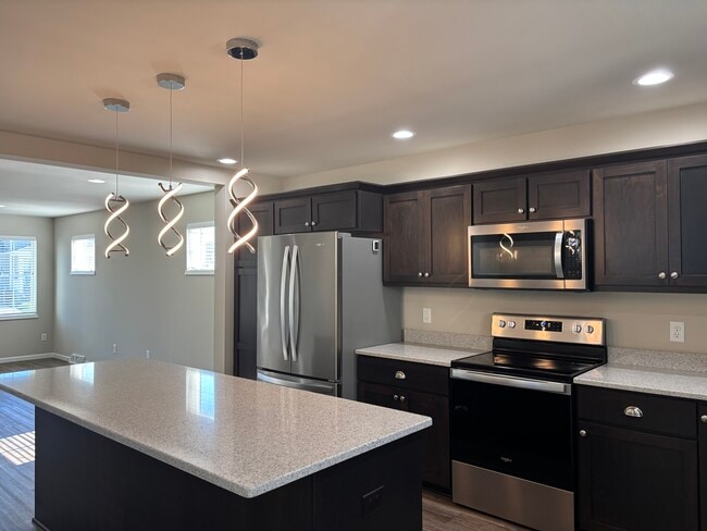 Building Photo - 620 Sugar Maple Ln