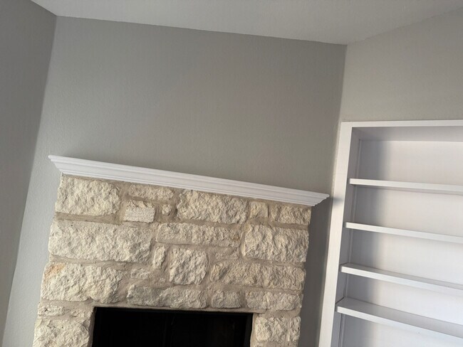 Building Photo - 6804 N Capital of Texas Hwy