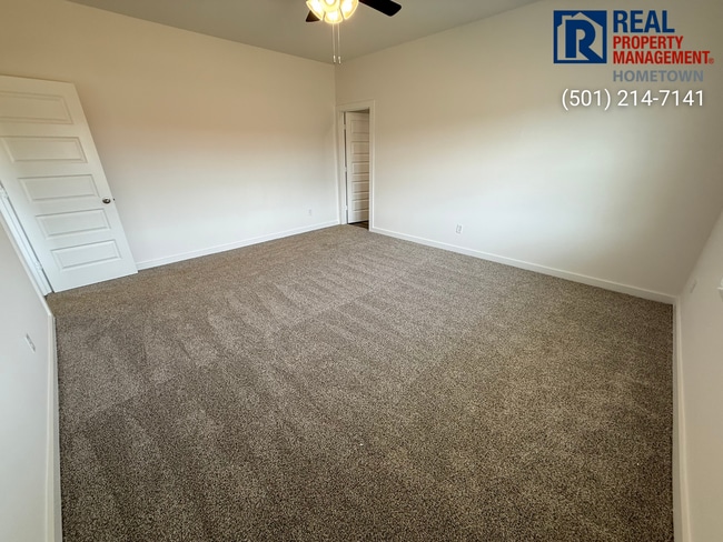 Building Photo - 108 E Fredonia Ct