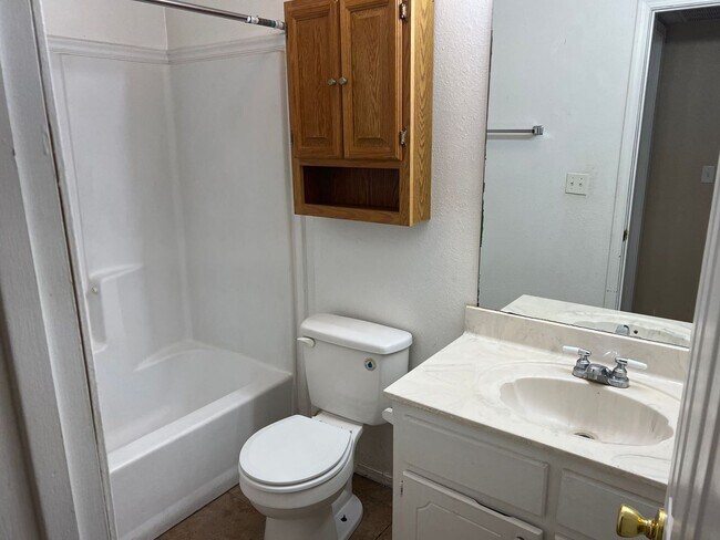 Building Photo - 1200 N Cedar Ave