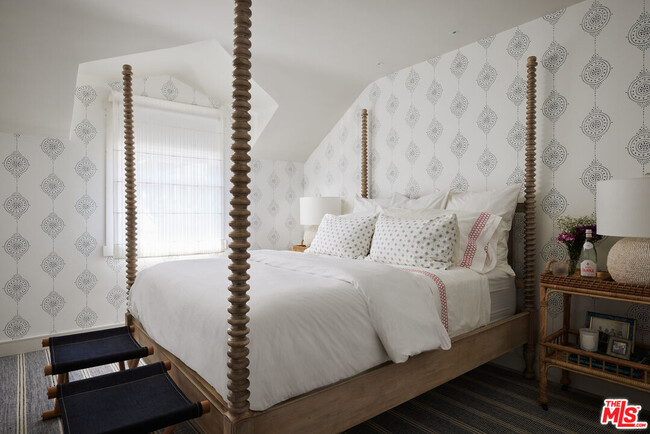 Building Photo - 204 Pearl Ave