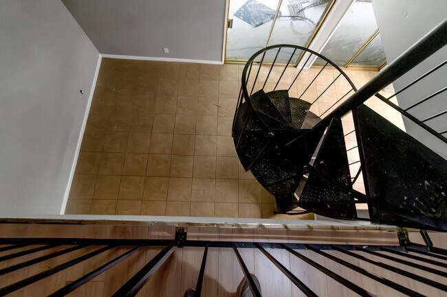 Building Photo - A peaceful retreat, take a look inside your new home