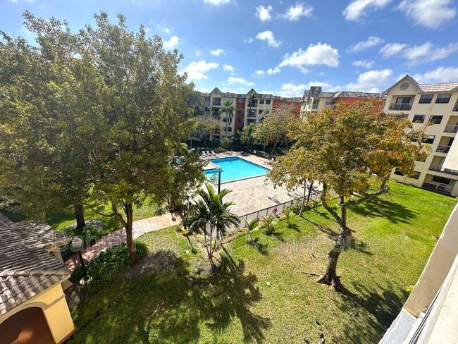 Building Photo - 8160 Geneva Ct