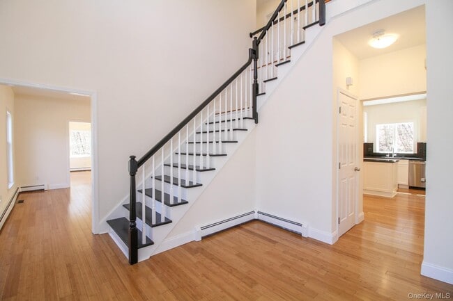 Building Photo - 390 Birch Hill Rd