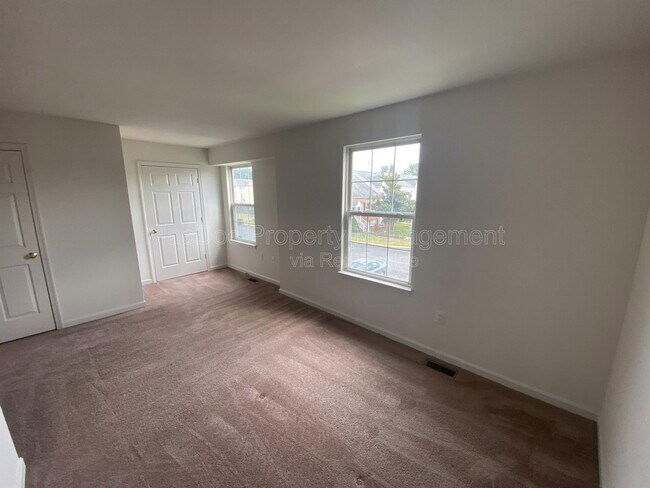 Building Photo - 10910 Coreys Way