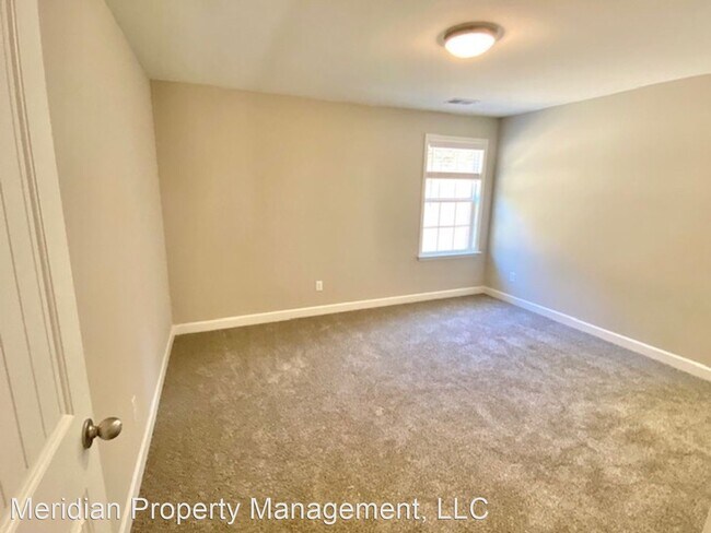 Building Photo - 4 br, 2.5 bath House - 5576 Tucker Landing