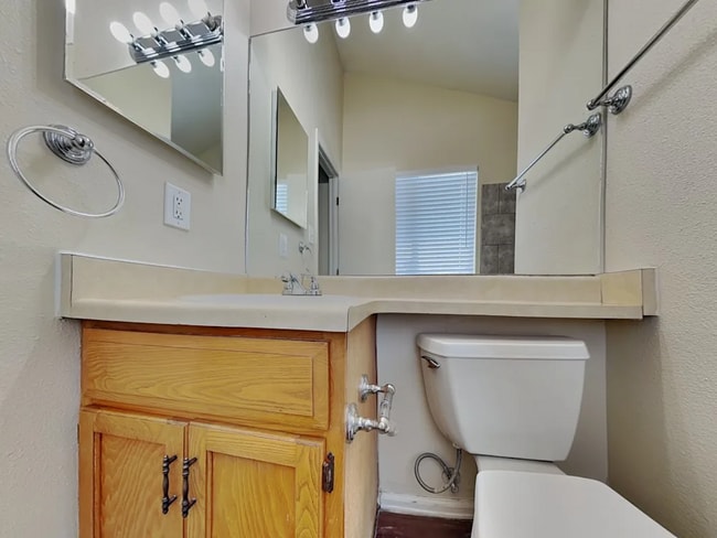 Building Photo - 3473 Foxridge Dr