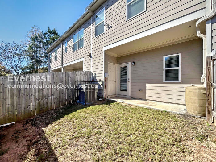 Building Photo - 911 Ambient Way