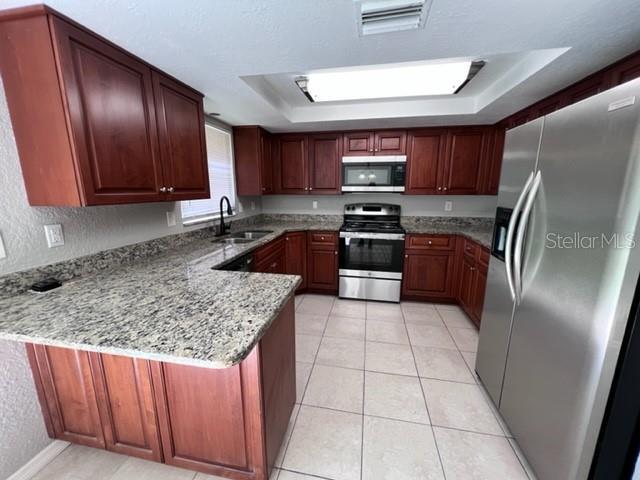 Building Photo - 424 Vannell St