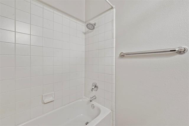 Building Photo - 1711 Peregrine Dr