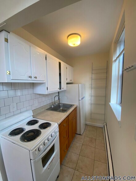 Building Photo - 64 Brighton Ave