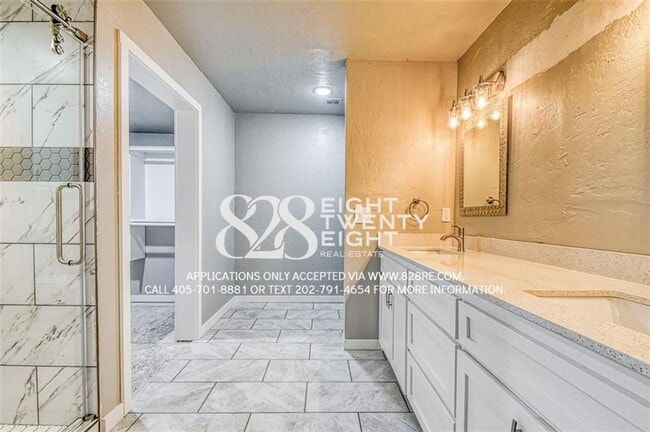 Building Photo - Beautifully Updated 3 Bed/2 Bath Single Fa...