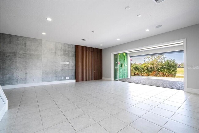 Building Photo - 13370 Alderley Dr
