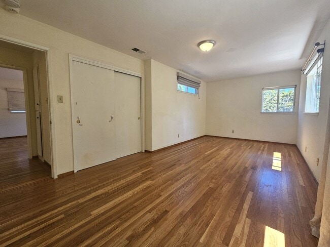 Building Photo - 4-Bedroom Single Family Home in Palo Alto-  lease take over