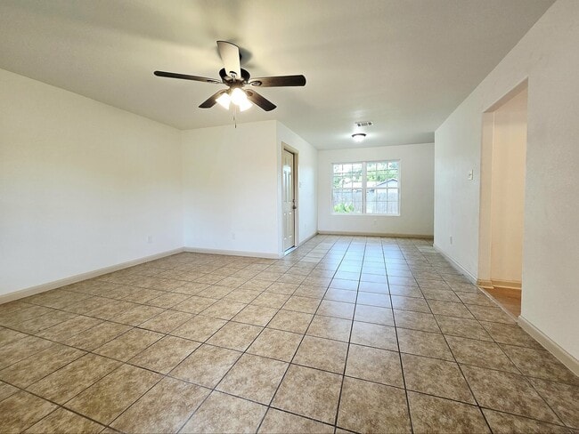 Building Photo - 1111 Belshire Rd