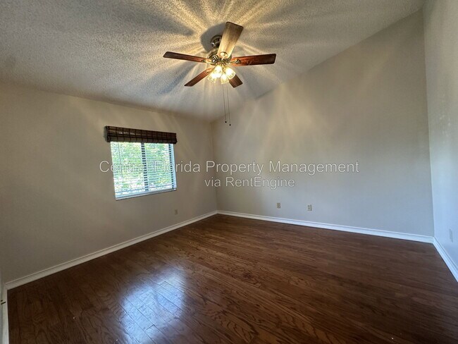 Building Photo - 2404 Gallery View Dr