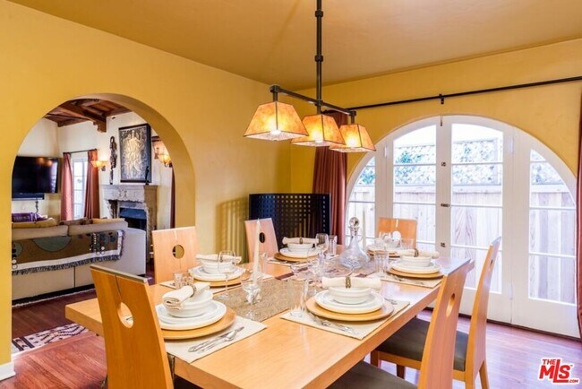 Building Photo - 6335 Warner Dr