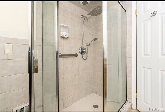 Building Photo - 1760 Trailwood Path