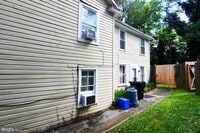 Building Photo - 105 E Pall Mall St