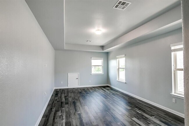 Building Photo - 2723 Enza Ct