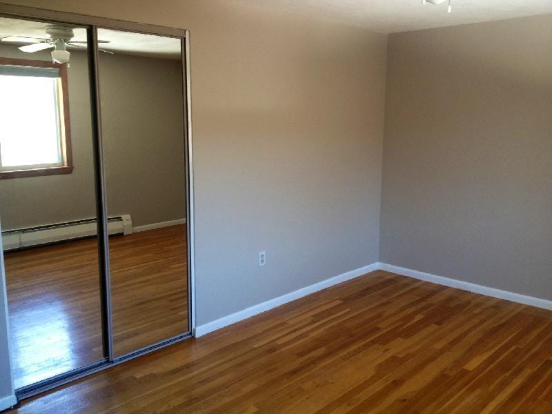 Lg bedroom w/hw floors and nice sized closet - 4 Albert Dr