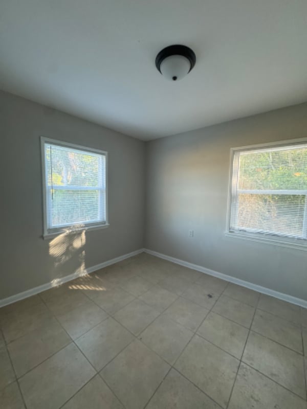 Building Photo - 4020 N Scenic Hwy